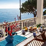 Terrazza Lungomare, E Sei In Spiaggia... * Cala Gonone