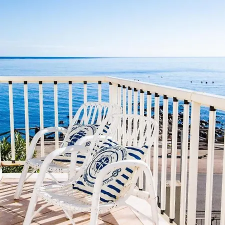 Terrazza Lungomare, E Sei In Spiaggia...