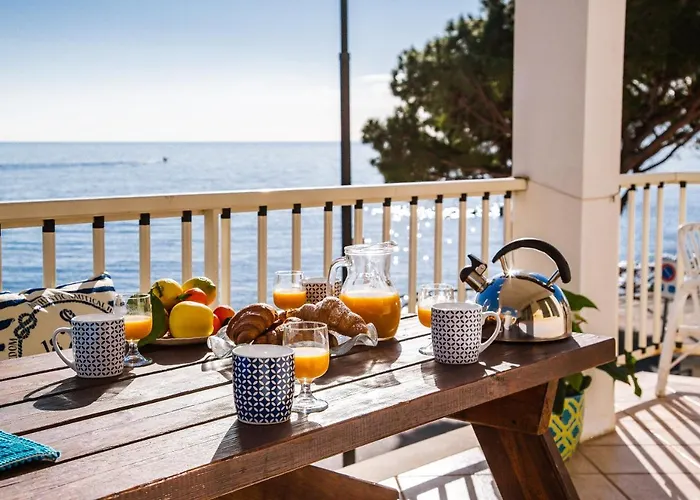 Terrazza Lungomare, E Sei In Spiaggia... * كالا غونوني