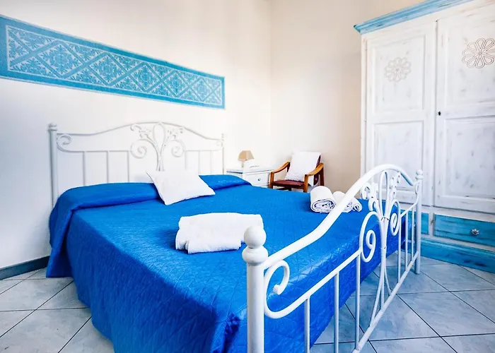 Terrazza Lungomare, E Sei In Spiaggia... * كالا غونوني