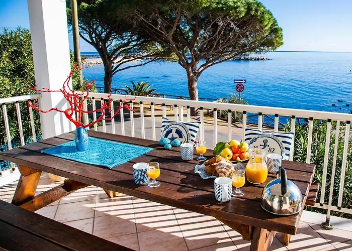 Terrazza Lungomare, E Sei In Spiaggia...