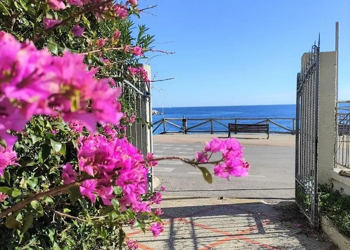 Terrazza Lungomare, E Sei In Spiaggia... Daire *